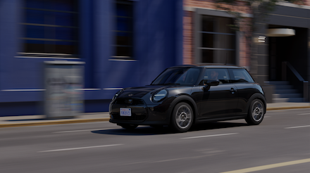 JOUW NIEUWE MINI COOPER IN ALL-BLACK.